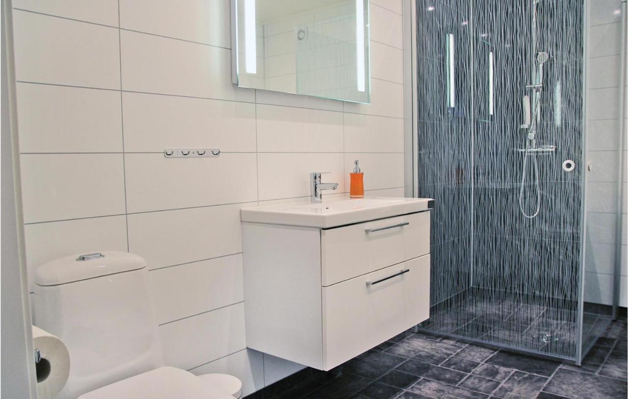 2 Bedroom Cozy Apartment In Habo Mullsjö Екстериор снимка